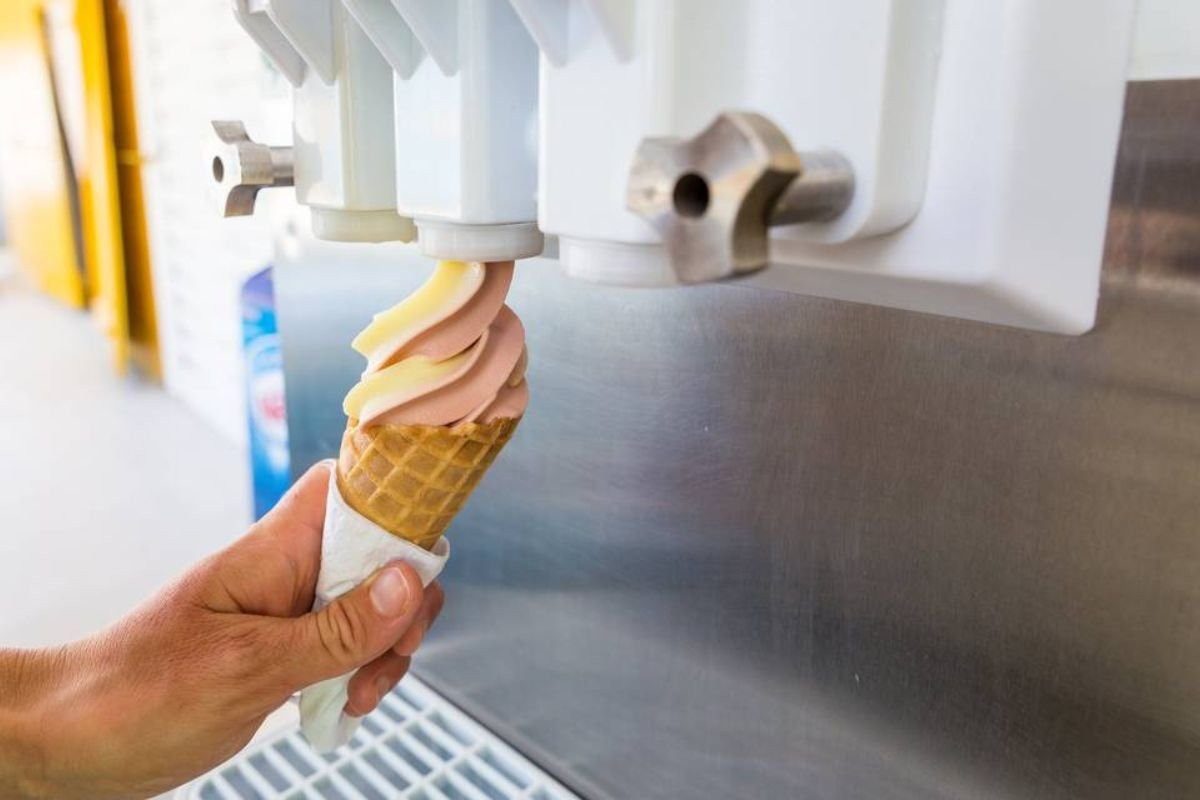 7 Best Ice Cream Machine Models for Commercial Use