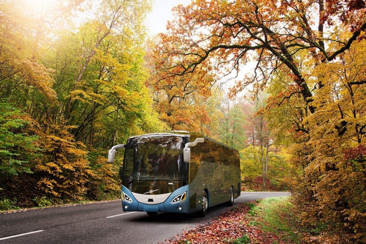 Bus Hire: 7 Top Tips for Smooth, Stress-Free Travel